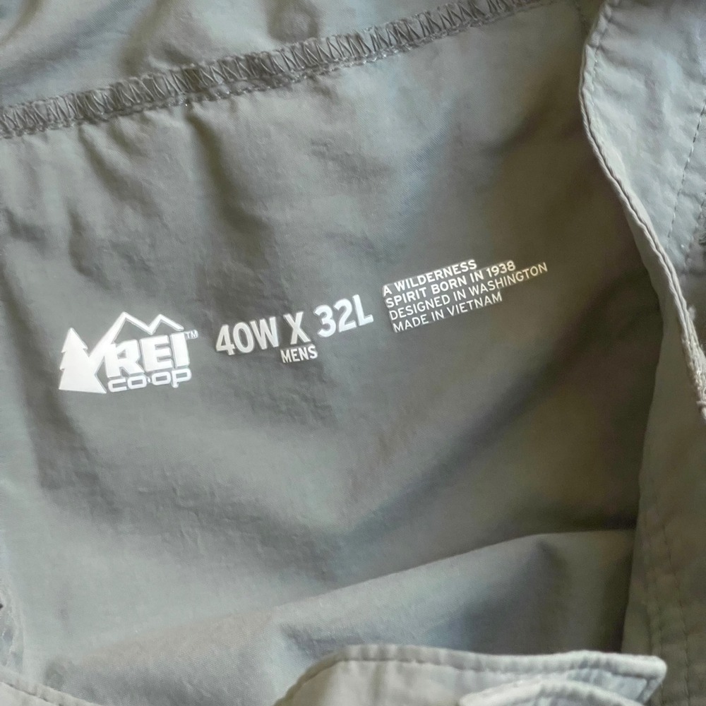 REI Co-op Cargo Hiking Pants Mens 40x32 Grey Sahara Nylon Outdoor Gorpcore - Picture 8 of 12